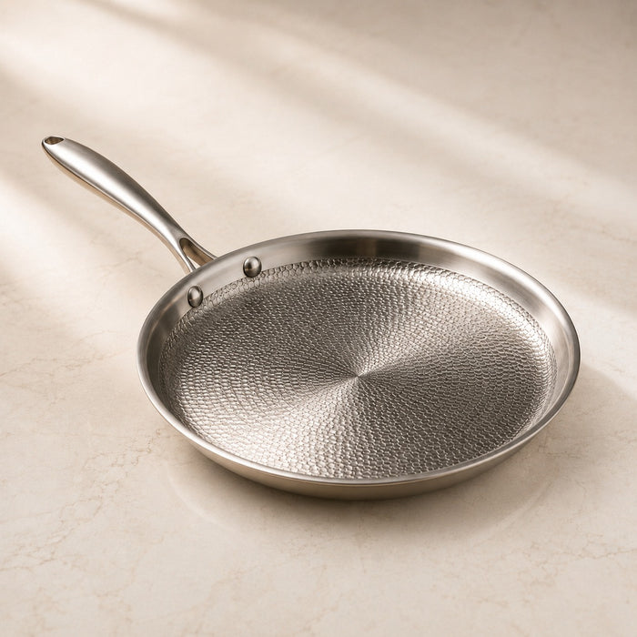 Hammered Titanium Crêpe Pan